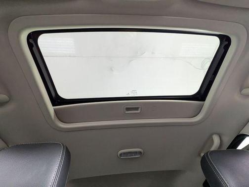 Granite Crystal Metallic Clearcoat 2017 Jeep Compass High Altitude