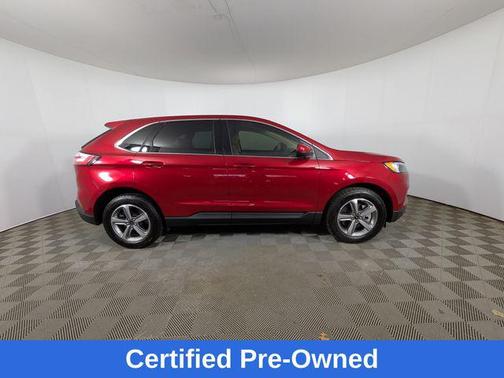 Rapid Red Metallic Tinted Clearcoat 2023 Ford Edge SEL