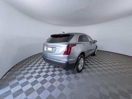 2023 Cadillac XT5 Luxury