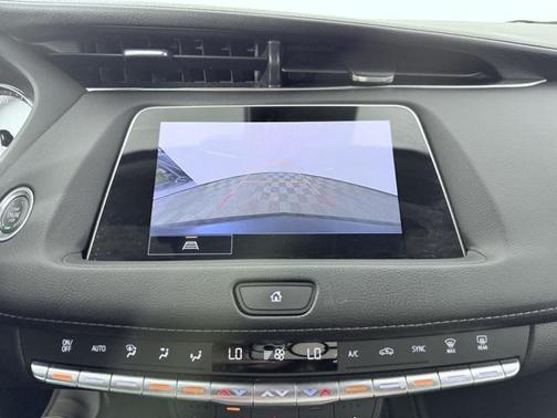 2022 Cadillac XT4 Luxury