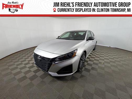 Brilliant Silver Metallic 2024 Nissan Altima 2.5 SV