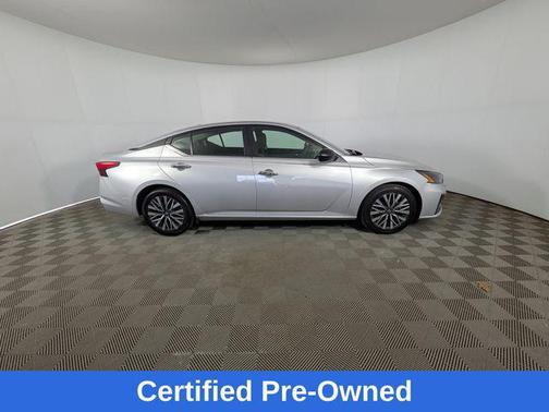 Brilliant Silver Metallic 2024 Nissan Altima 2.5 SV