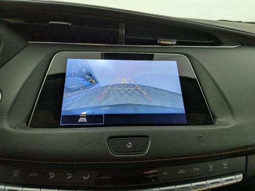 2021 Cadillac XT4 Premium Luxury