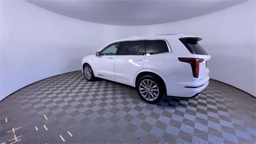 2022 Cadillac XT6 Premium Luxury AWD