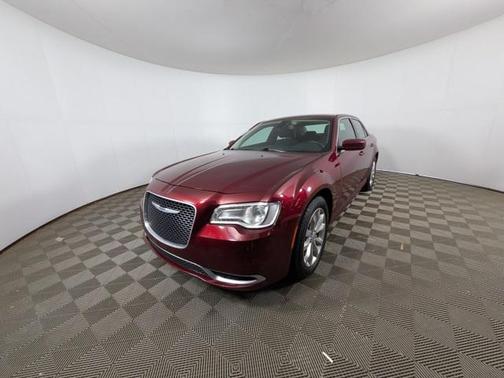 2020 Chrysler 300 Touring