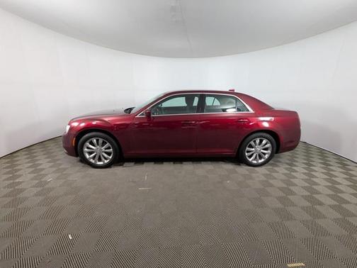 2020 Chrysler 300 Touring