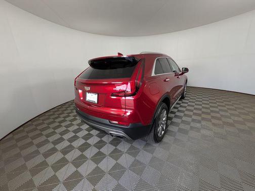 Red Horizon Tintcoat 2019 Cadillac XT4 Premium Luxury