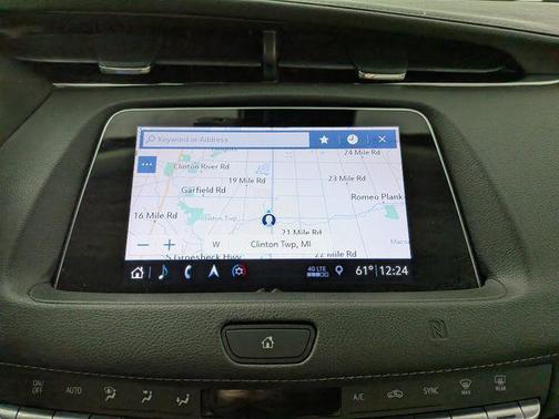 Red Horizon Tintcoat 2019 Cadillac XT4 Premium Luxury