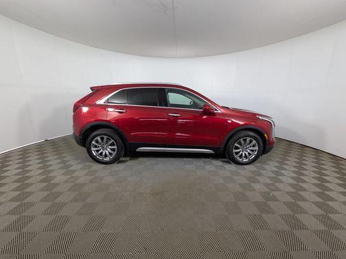 Red Horizon Tintcoat 2019 Cadillac XT4 Premium Luxury