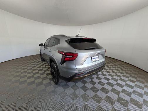 Sterling Gray Metallic 2024 Chevrolet Trax FWD ACTIV