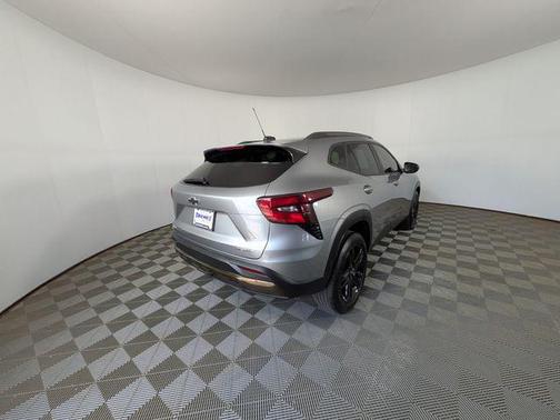 Sterling Gray Metallic 2024 Chevrolet Trax FWD ACTIV
