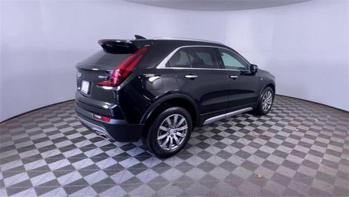 2022 Cadillac XT4 Premium Luxury