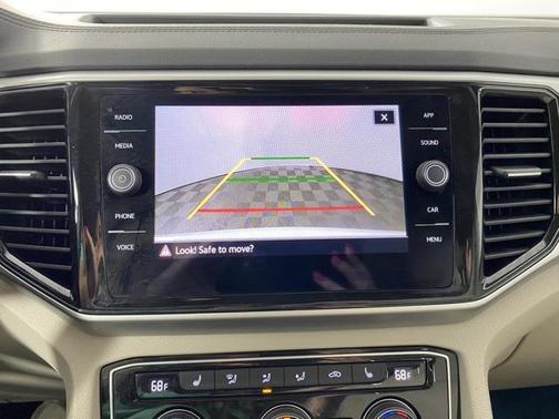 2023 Volkswagen Atlas 3.6L SE w/Technology