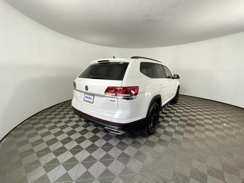 2023 Volkswagen Atlas 3.6L SE w/Technology