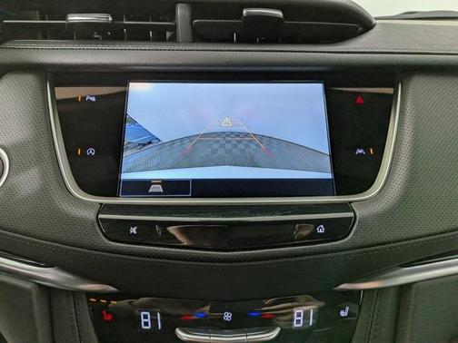 2025 Cadillac XT6 Luxury AWD