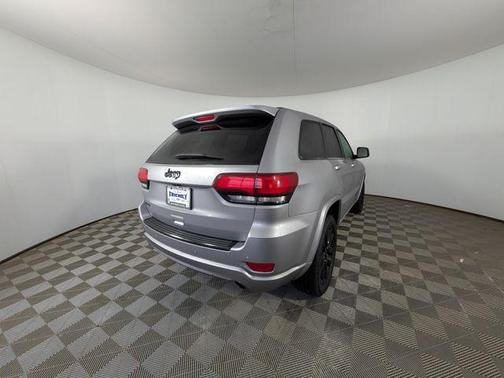 Billet Silver Metallic Clearcoat 2018 Jeep Grand Cherokee Altitude