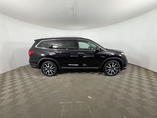 2021 Honda Pilot Touring 8-Passenger