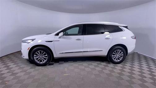 2023 Buick Enclave Essence FWD
