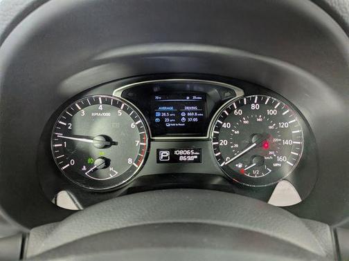 Storm 2015 Nissan Altima 2.5 SV
