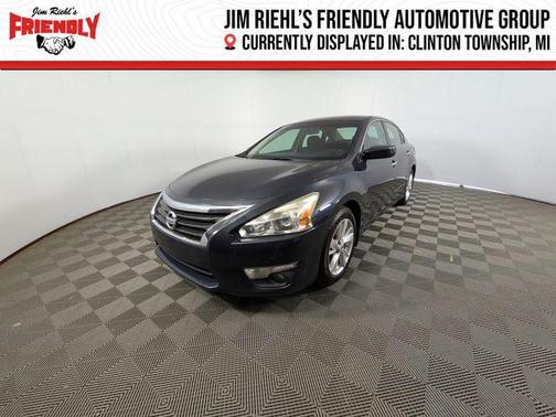 Storm 2015 Nissan Altima 2.5 SV