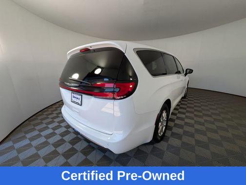 Bright White Clearcoat 2024 Chrysler Pacifica Touring L