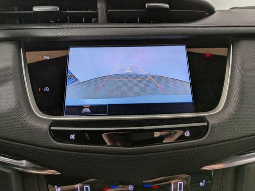 Argent Silver Metallic 2023 Cadillac XT5 Premium Luxury