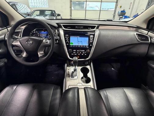 Silver 2017 Nissan Murano S