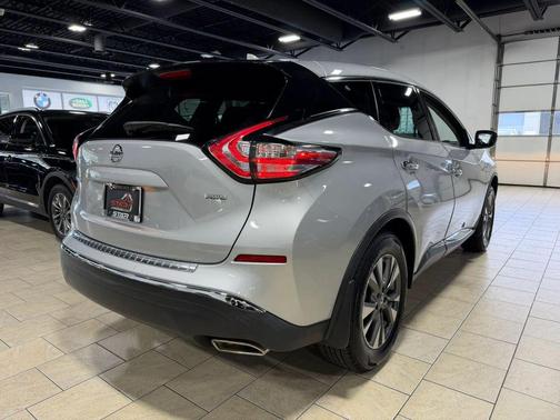 Silver 2017 Nissan Murano S