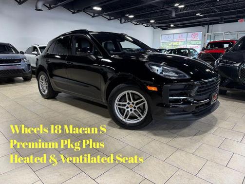Black 2021 Porsche Macan Macan Sport Edition