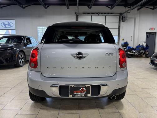 Crystal Silver Metallic 2016 MINI Countryman Cooper