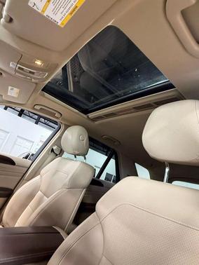 2015 Mercedes-Benz M-Class 4MATIC