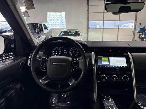 Gray 2020 Land Rover Discovery HSE LUXURY