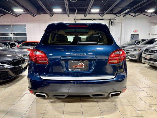 2013 Porsche Cayenne Cayenne