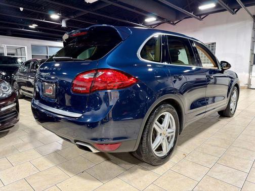 2013 Porsche Cayenne Cayenne