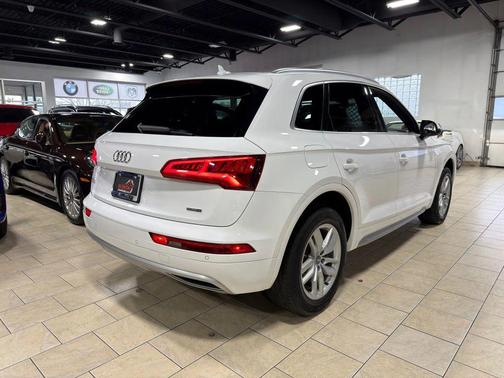 2020 Audi Q5 45 Premium