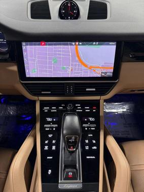 Moonlight Blue Metallic 2020 Porsche Cayenne Cayenne