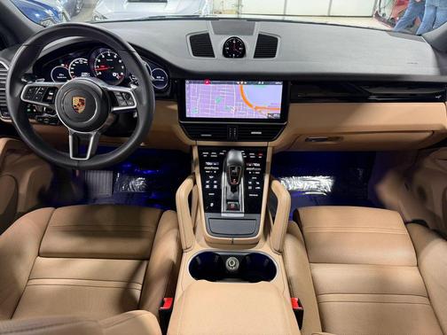 Moonlight Blue Metallic 2020 Porsche Cayenne Cayenne
