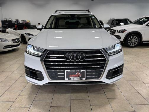2019 Audi Q7 55 Premium Plus