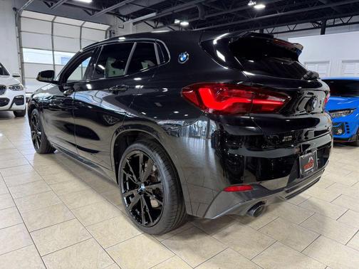 2022 BMW X2 M35i