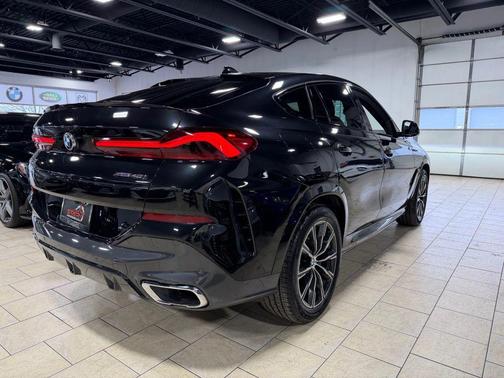 2022 BMW X6 xDrive40i