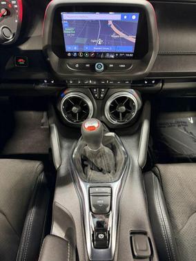 Summit White 2021 Chevrolet Camaro 2SS