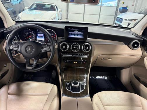 2019 Mercedes-Benz GLC 300 4MATIC