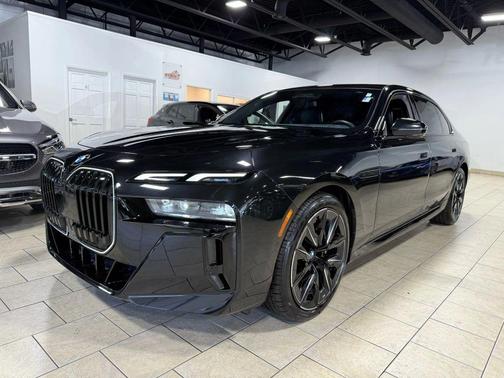 2024 BMW 760 xDrive