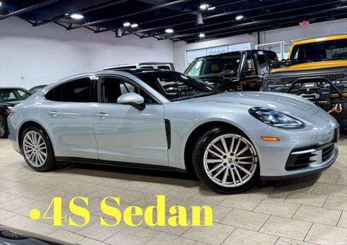 2018 Porsche Panamera 4S