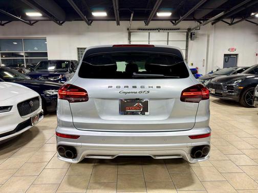 2016 Porsche Cayenne GTS