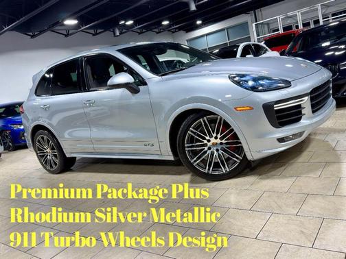 2016 Porsche Cayenne GTS