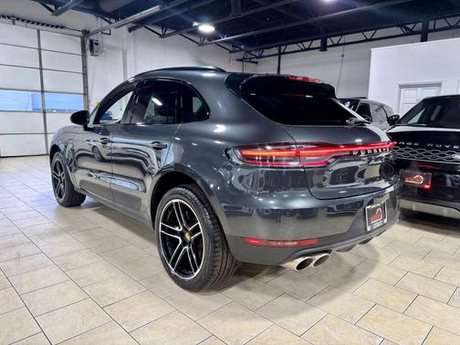 2020 Porsche Macan S