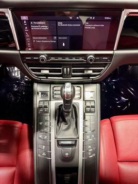 2020 Porsche Macan S