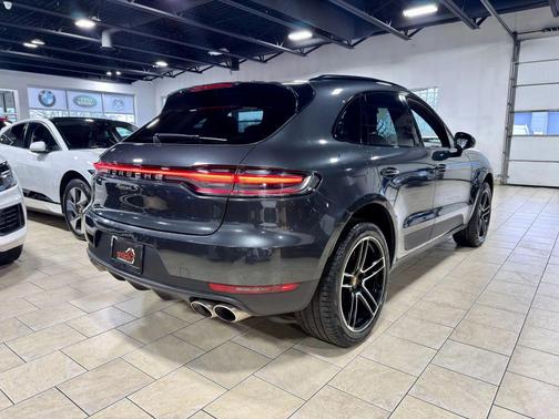 2020 Porsche Macan S