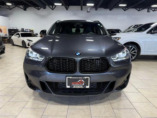2022 BMW X2 M35i